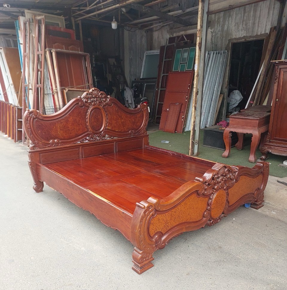 Thu mua cửa gỗ tphcm