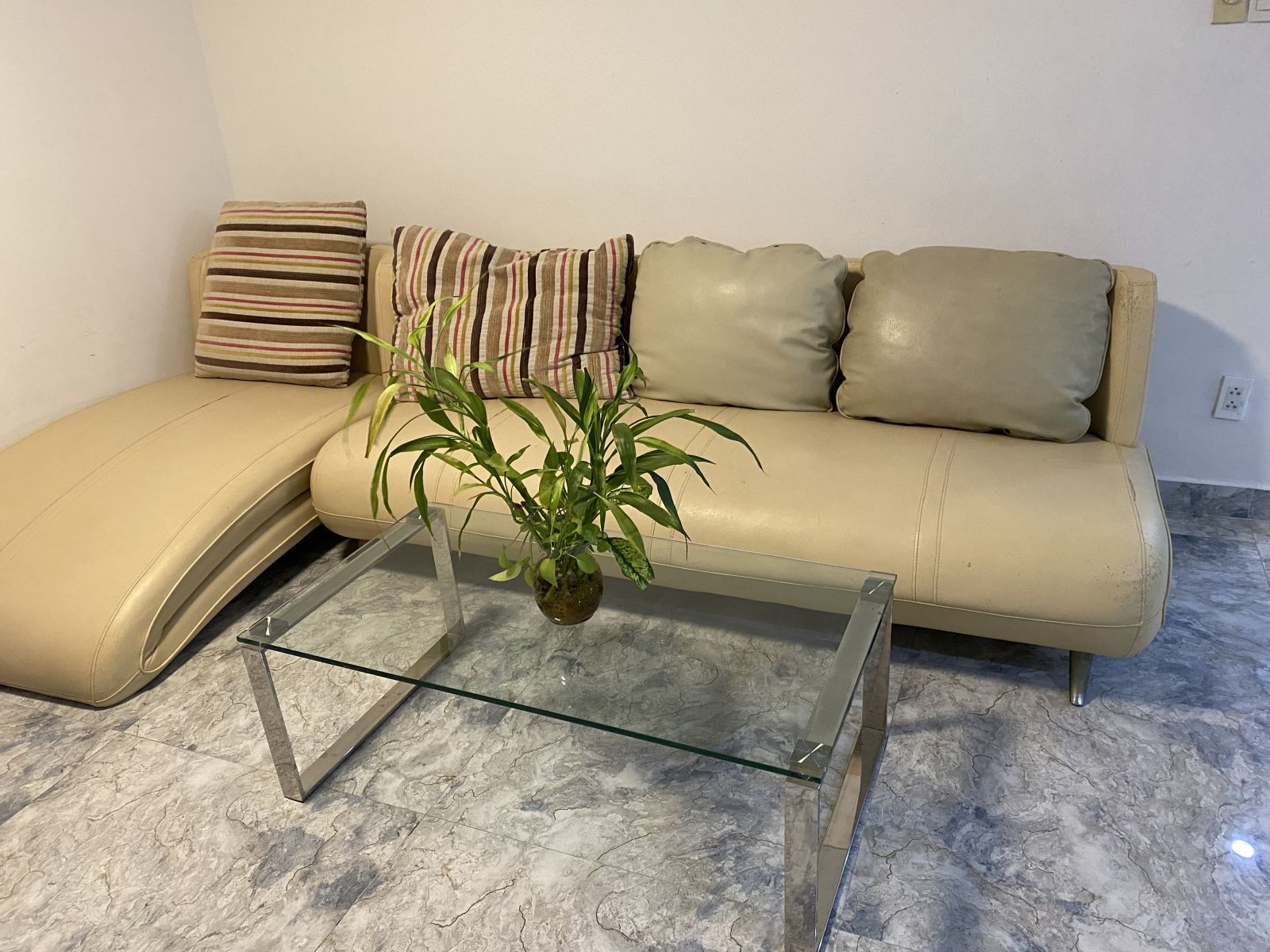 Thu mua bàn ghế sofa cũ
