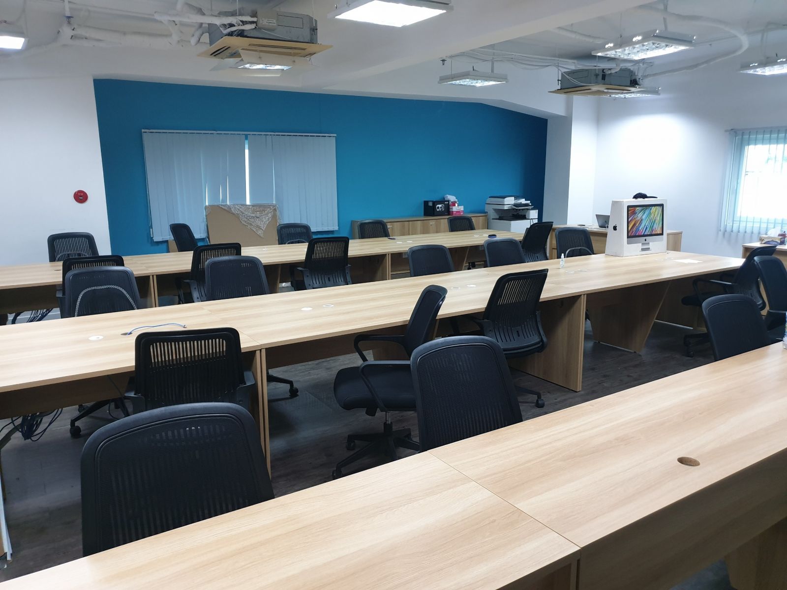 Thu mua ghế văn phòng quận Tân Phú