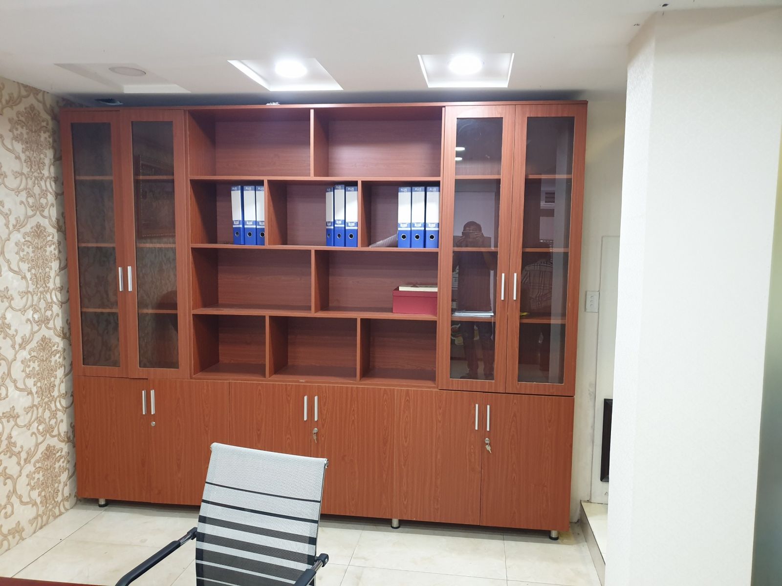 Thu mua nội thất văn phòng quận 10